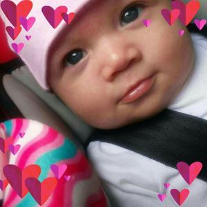 Meet your Posher, Carrie